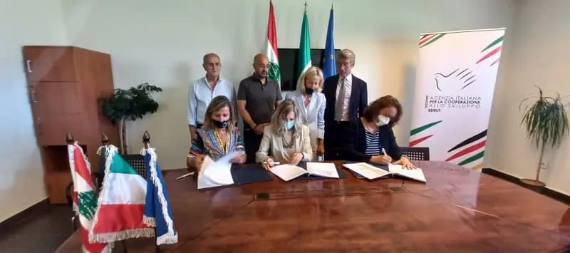 توقيع مشروع تشغيل وصيانة محطة تكرير المياه المبتذلة في زحلة