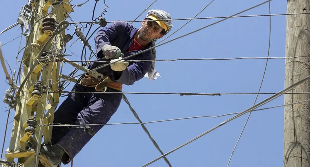 وزير التربية اللبناني يتحدث عن "كهرباء" الامتحانات