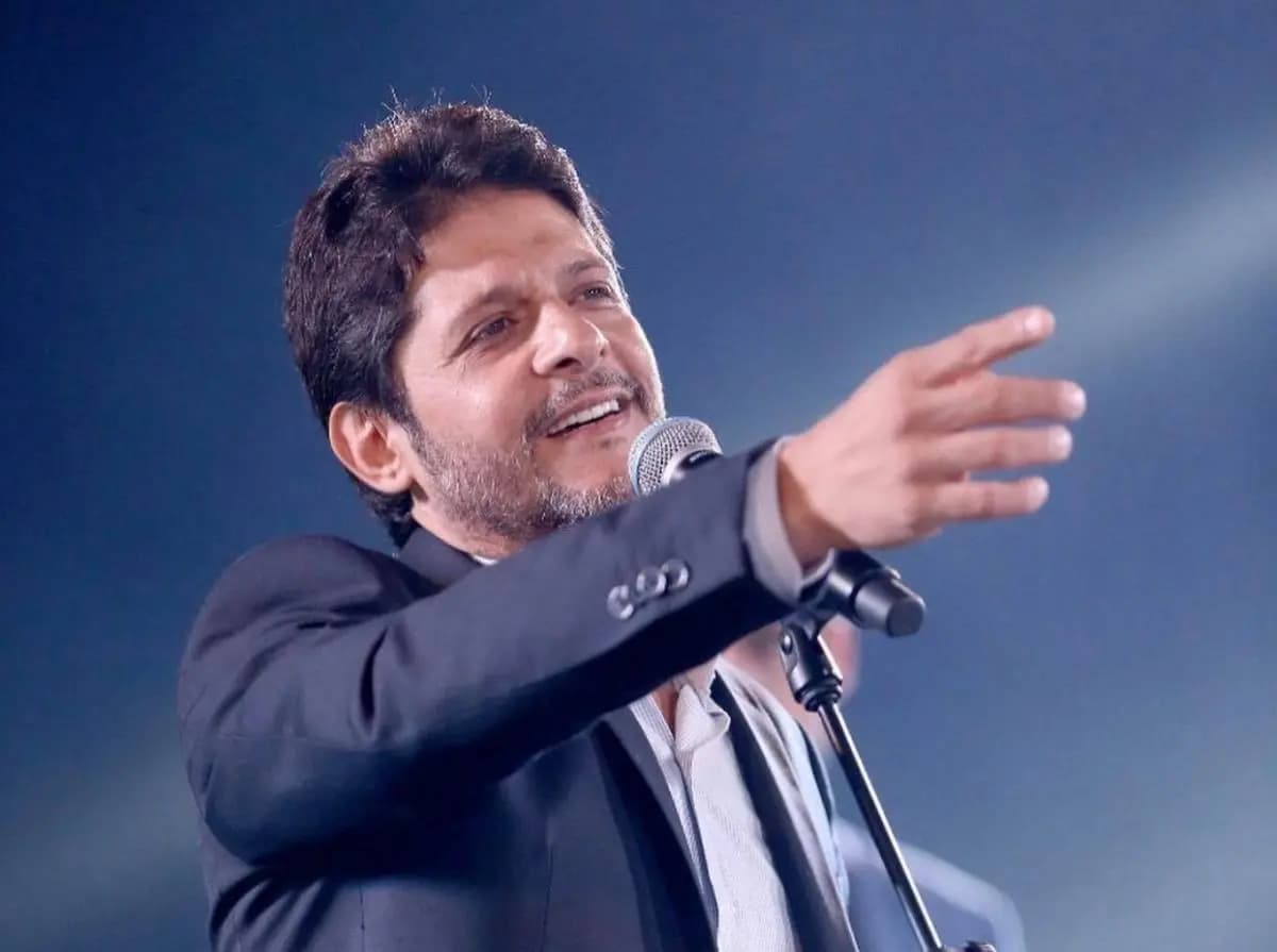 "روقوها ولا تستعجلوا".. رسالة من معين شريف للشاذين!