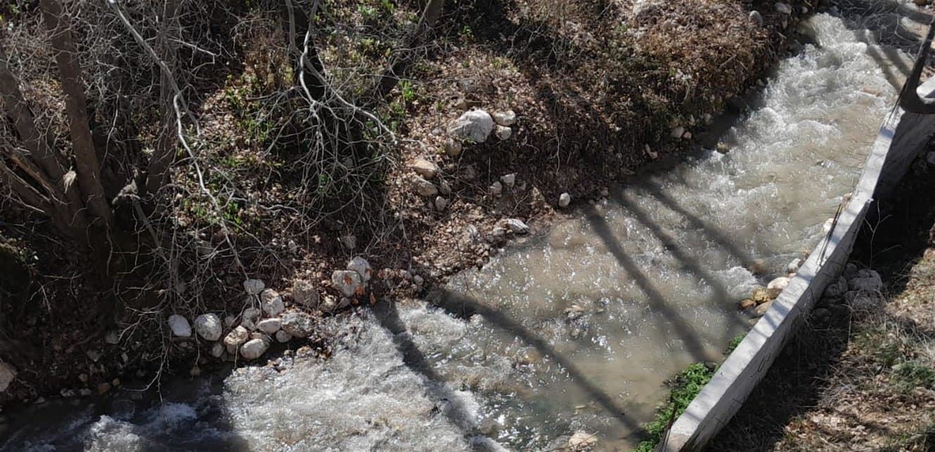 نهر البردوني في زحلة ملوّث.. فهل تتحرك الدولة؟