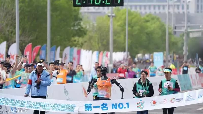 "لأول مرة.. روبوتات تُسابق البشر