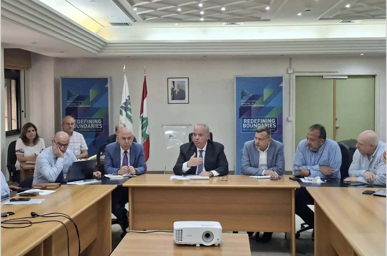 الحاج يعلن الحرب على الإنترنت غير الشرعي!