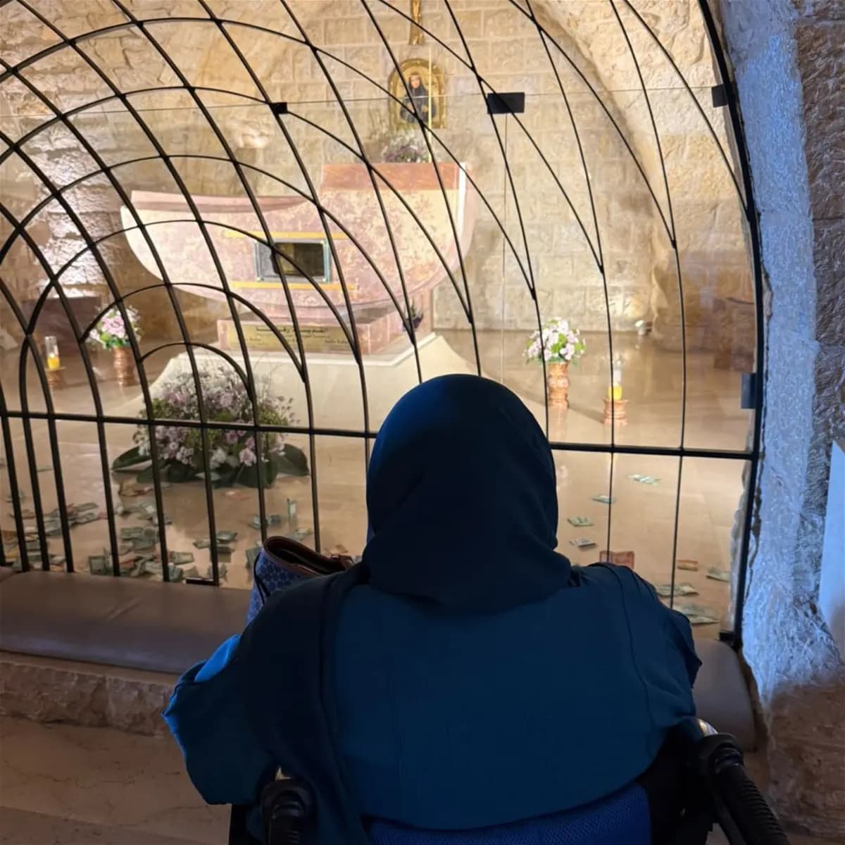 90 عامًا من الجمال والفن.. سميرة توفيق في لبنان