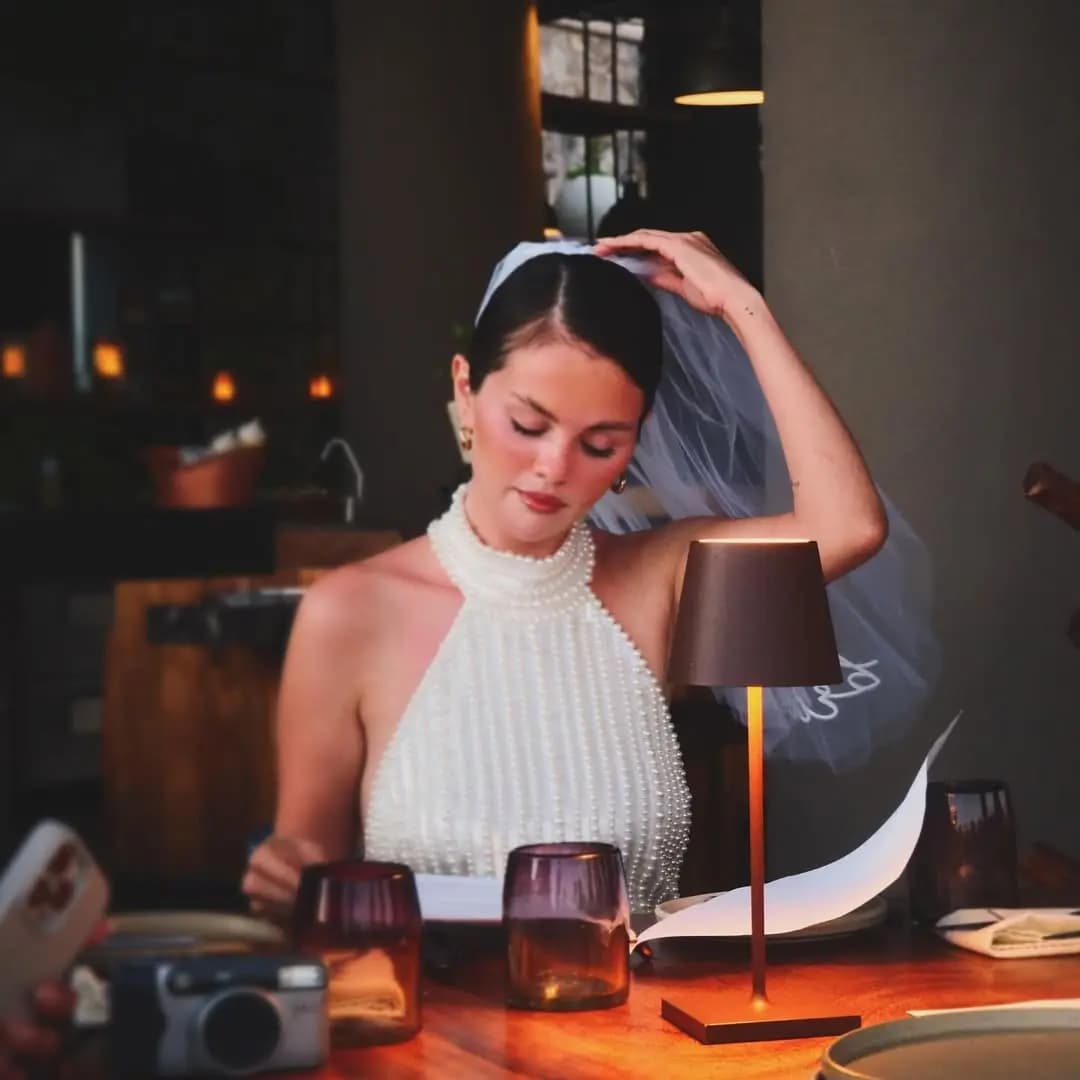 سيلينا غوميز.. Bride to Be!