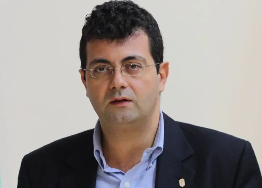 نقيب الصيادلة يحذر من "قنبلة موقوتة"!