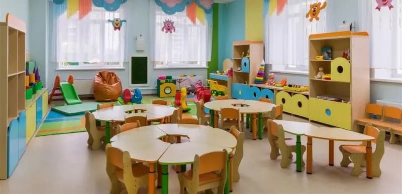 121 حضانة مهددة.. ووزير الصحة يطلق مبادرة "كارول"