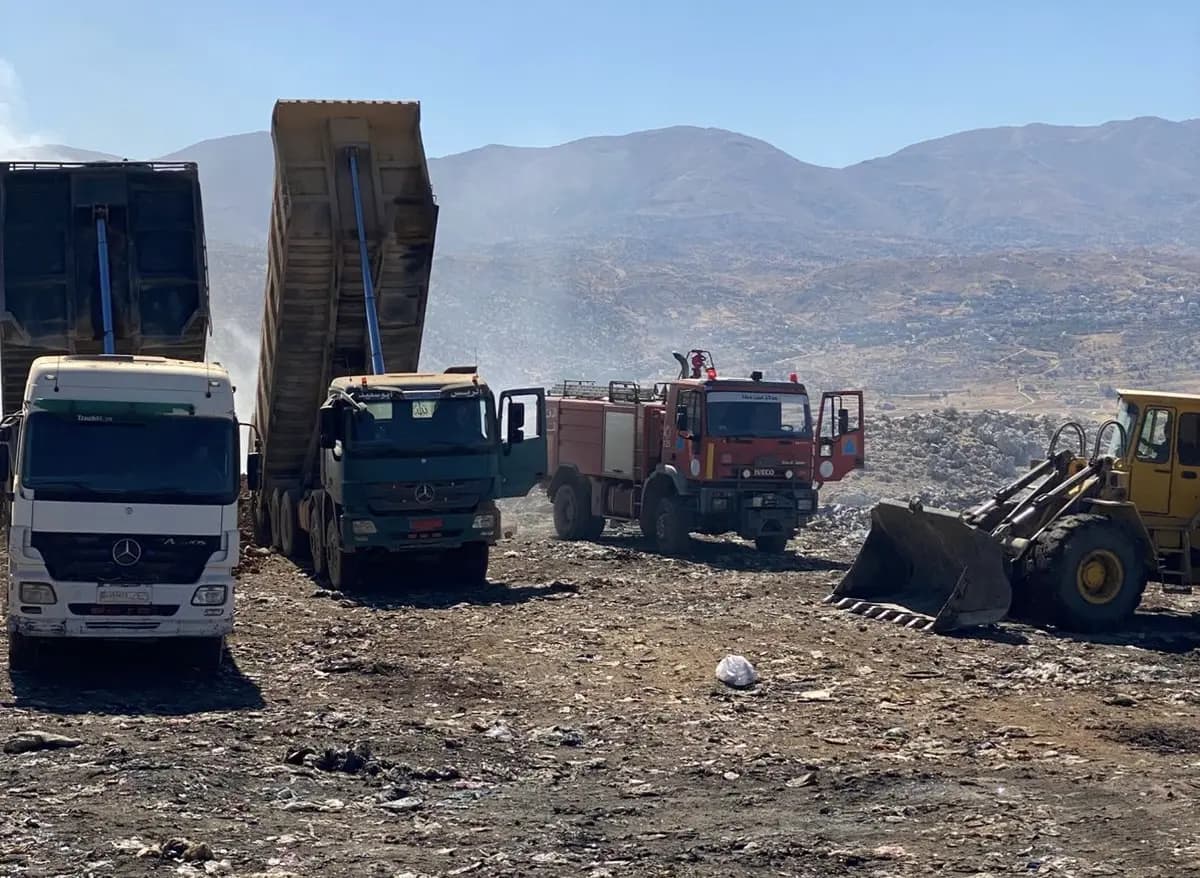 حريقٌ مفتعل في مكبّ كفردينس.. والبلدية تتحرّك