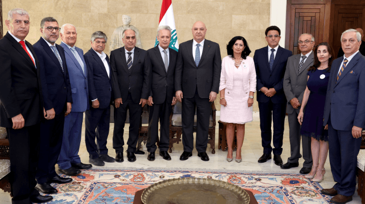 عون يشدد على التشجير ومكافحة التعدي على الطبيعة