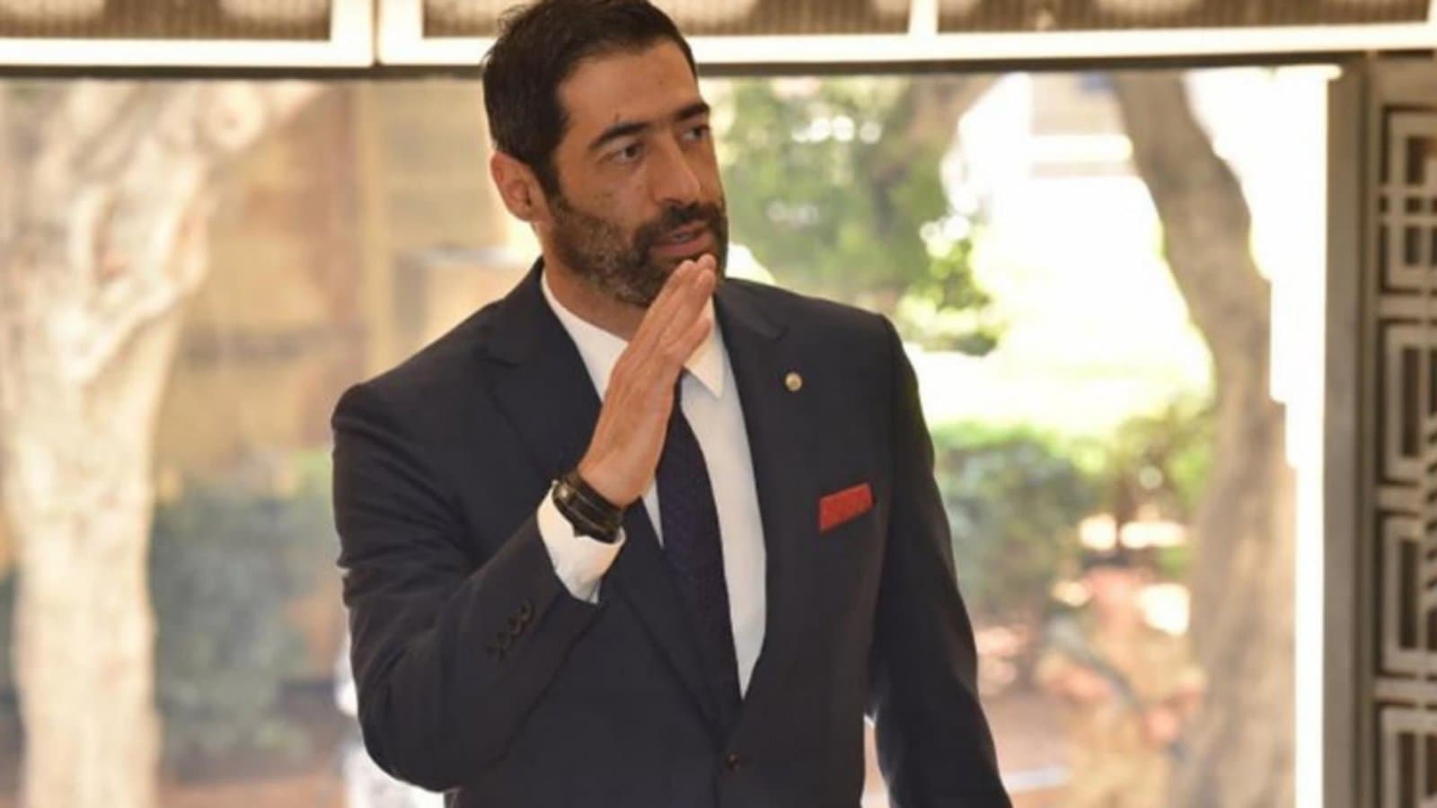 حنكش: بروح العاشق وبيجي المشتاق