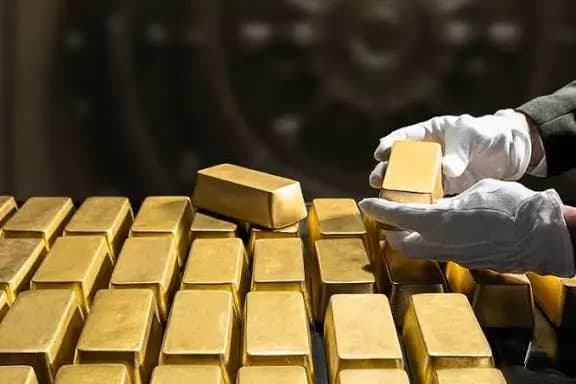 سي إن إن: الذهب يتجاوز 4300 دولار في أكبر مكاسب أسبوعية منذ 2008