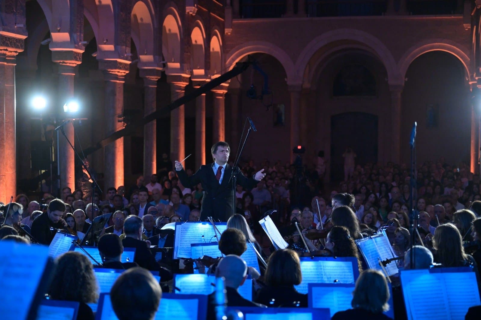 افتتاح الموسم الموسيقي للأوركسترا الفلهارمونية