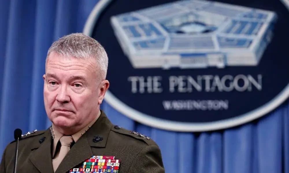 ماكينزي: نحرص على تعزيز أنظمة الإمارات الدفاعية