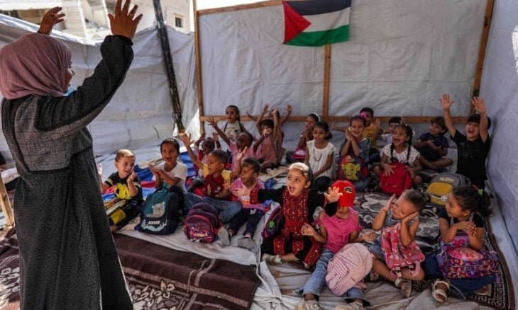 أطفال غزة يعودون للدراسة!