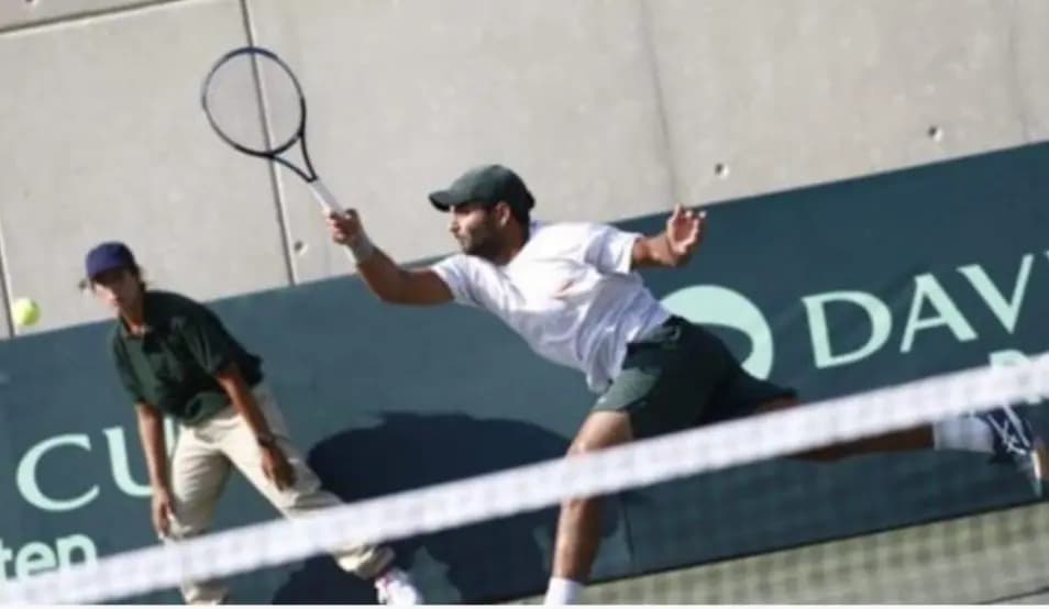 لبنان يتقدم على موناكو بـ"كأس ديفيس" للتنس