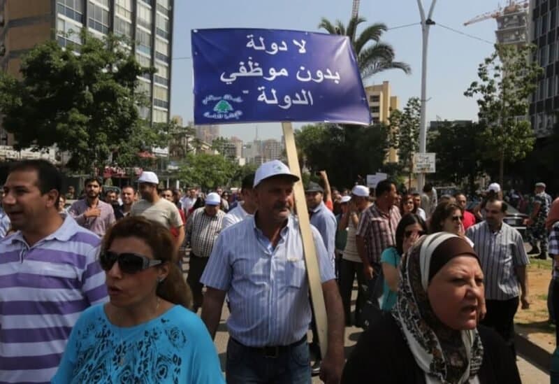 هل من زيادة قريبة في رواتب القطاع العام؟