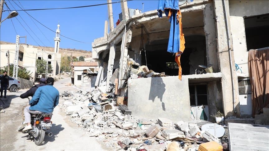 "إسرائيل" ترهـ.ـب المدنيين في محيط "بيت جن"!