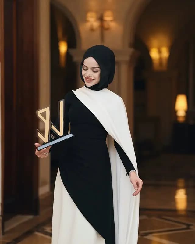 "إبداع يلمع".. جائزة الطبخ تذهب لـ "عبير الصغير"!