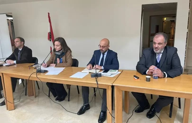 المحافظ خضر يشارك بورشة العمل التي نظمتها وزارة البيئة لحل أزمة النفايات: