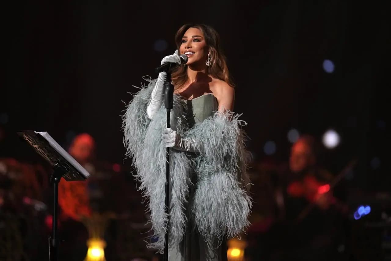 نجوى كرم تُشعل مسرح الرياض