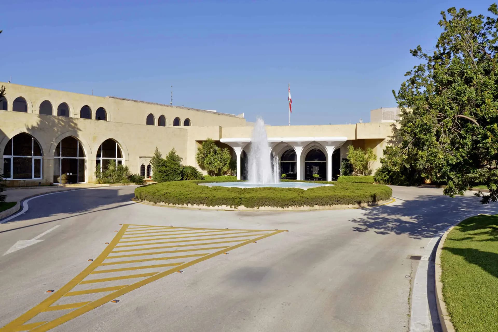 "القرارات اتخذت".. هكذا فُسّر كلام الشيخ قاسم