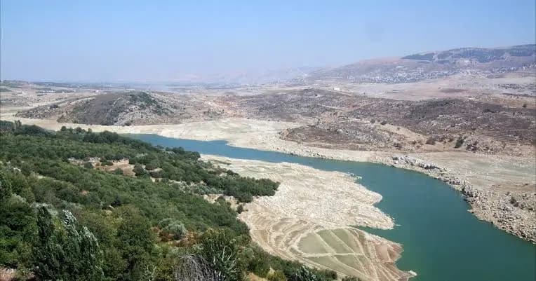 "بعد الكشوفات".. هذا مصدر المياه الملوثة التي ضربت نهر الليطاني!