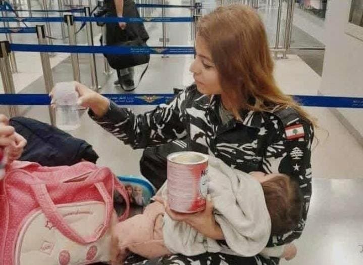 بطلة المطار تُكرَّم!