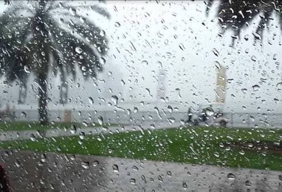أمطار رعدية ورياح قوية.. إليكم تفاصيل الطقس