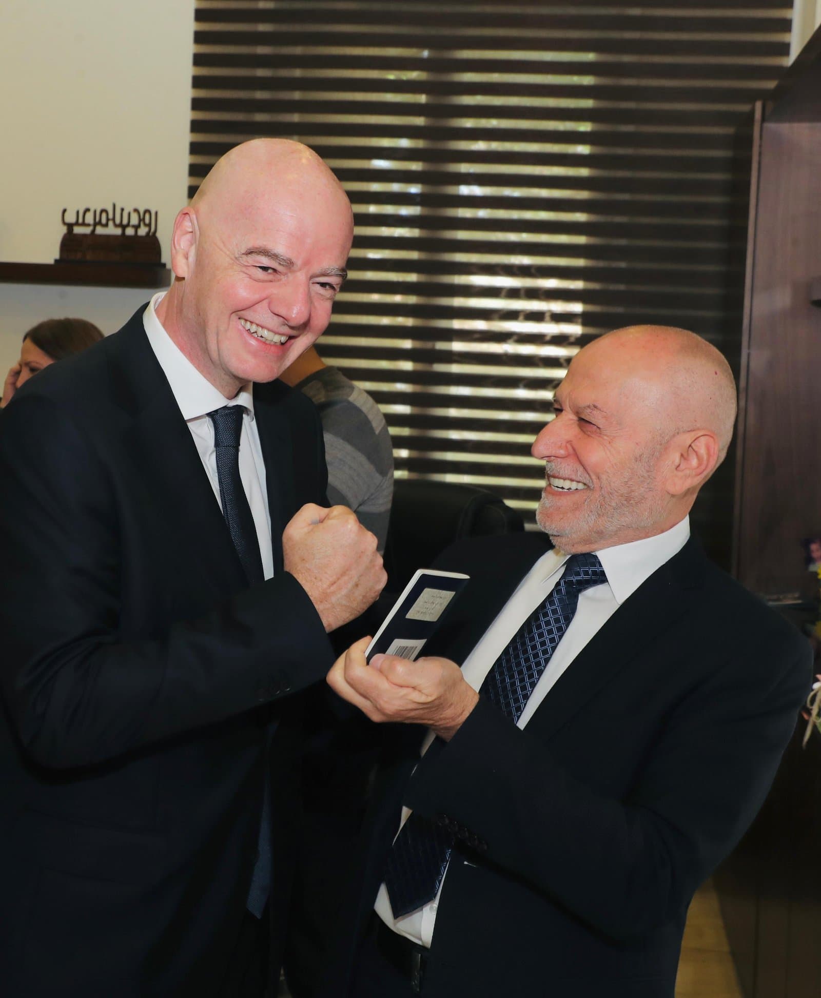 إنفانتينو ينال الجنسية اللبنانية رسميًا.. ماذا عن الملعب الدولي؟