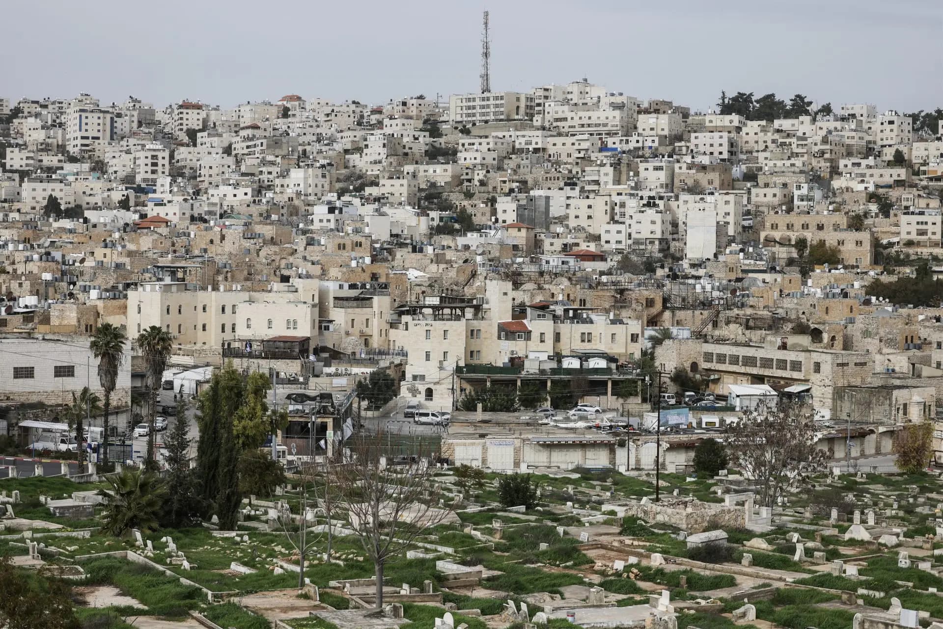 بيان عربي إسلامي يدين قرار ضم أراضي الضفة