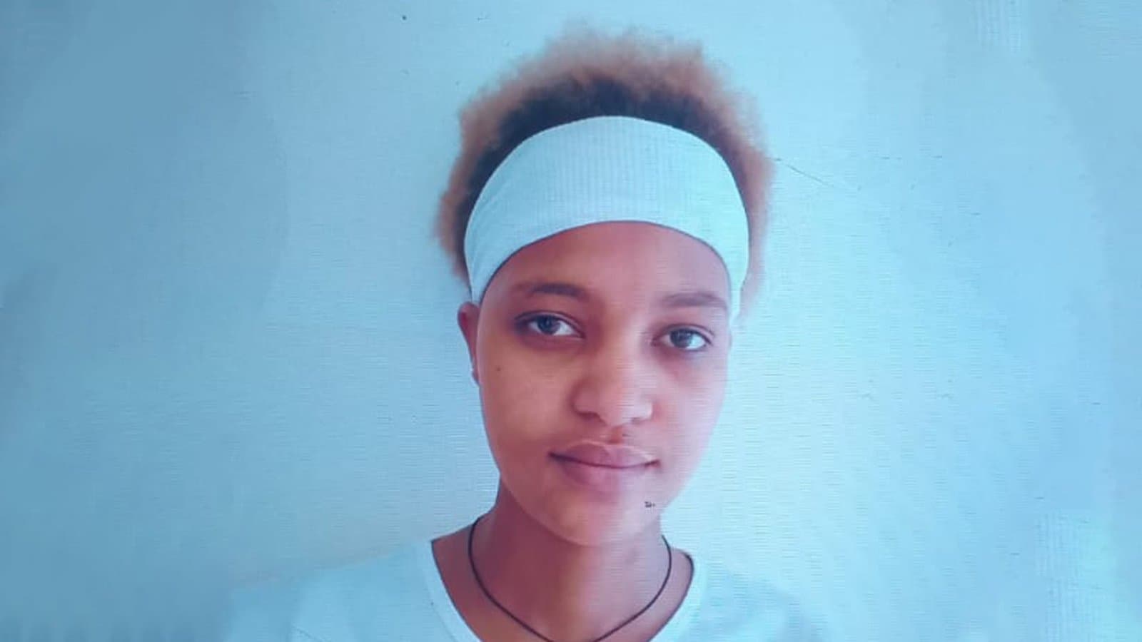 سرقة وفرار.. والأمن يعمّم صورة عاملة منزلية