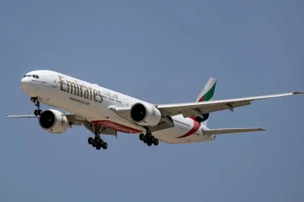 أسهم شركات الطيران تنهار بعد اضطرابات السفر