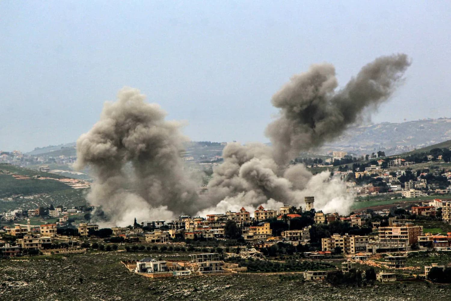 العدوان يتوسّع.. شهداء وجرحى وعشرات الآلاف في النزوح