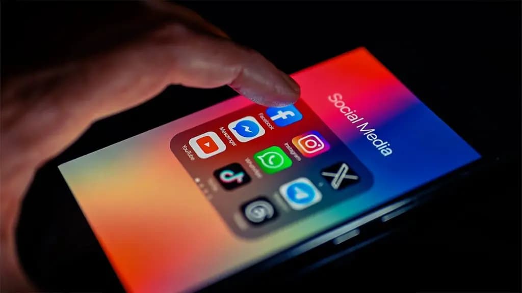 الحرب على السوشال ميديا.. حين تتحوّل الشاشات إلى جبهات