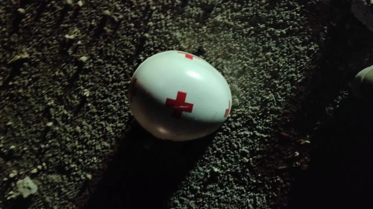 العـ.دوان يطال المسعفين.. جريحان من الصليب الأحمر في مجدل زون!