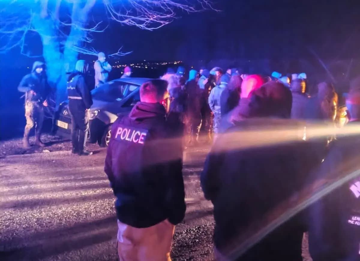 جـ. ـريمة تهزّ المديرج.. جـ. ـثة داخل صندوق سيارة!