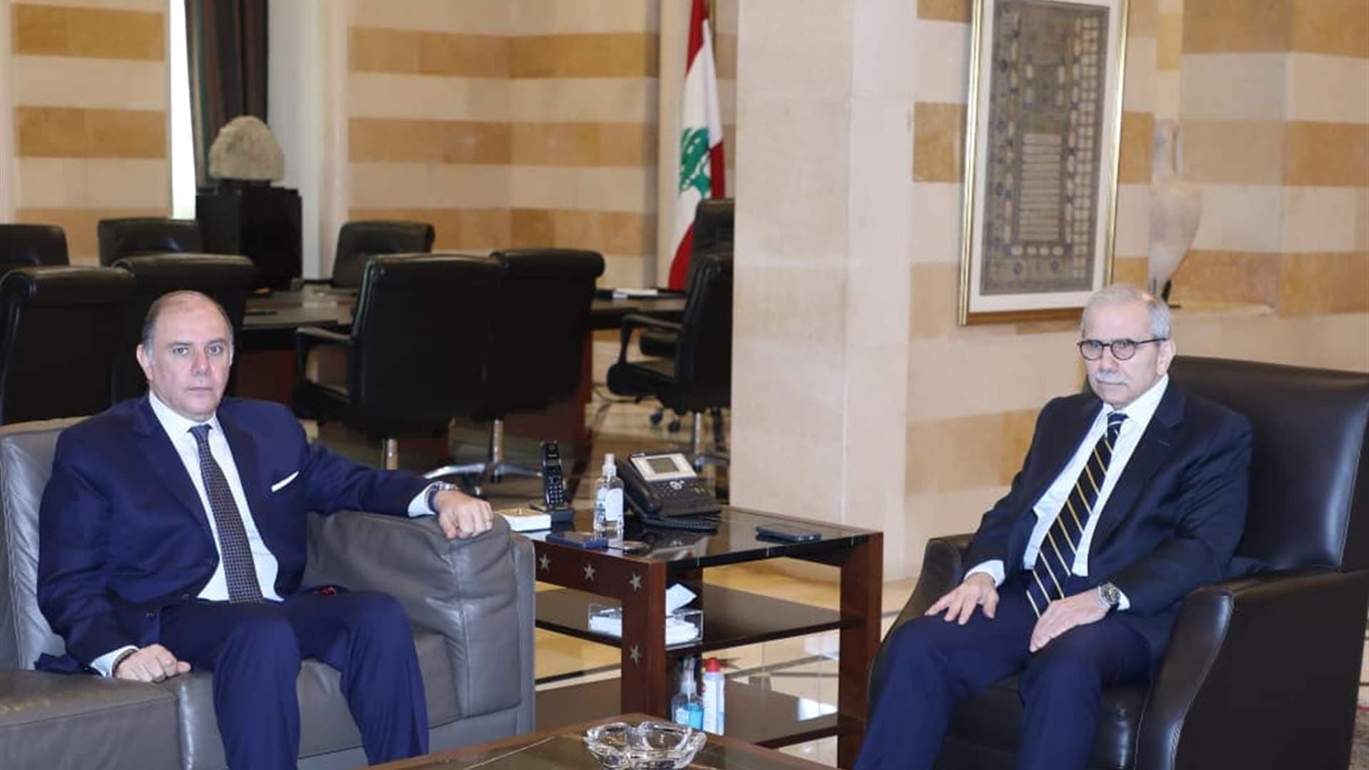 سلام يجتمع مع حاكم مصرف لبنان