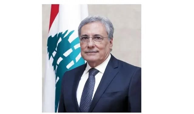 وزير العدل: لالتزام القوانين والاصول في المخاطبة والمراسلات