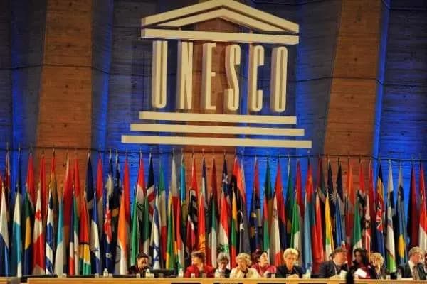 اليونسكو: "لا ينبغي إستخدام التراث الثقافي والتاريخ كأدوات لأي غرض سياسي."
