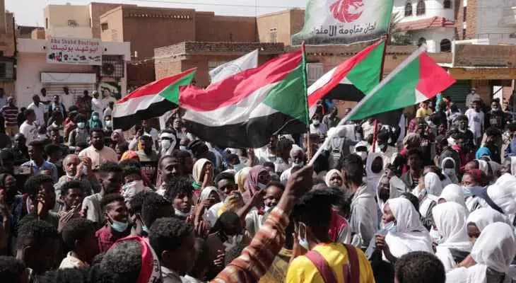 في السودان: أكثر من 100 معتقل لم يتم التحقيق والتحري معهم