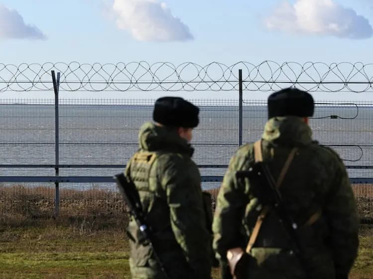 واشنطن تتهم موسكو بنشر آلاف الجنود الإضافيين على حدود أوكرانيا