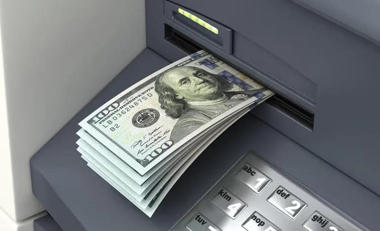 اللّبنانيّون يطالبون "بجنى العمر ".. والمعنيّون بالملفِّ يتقاذفون كرةَ الإهمال..