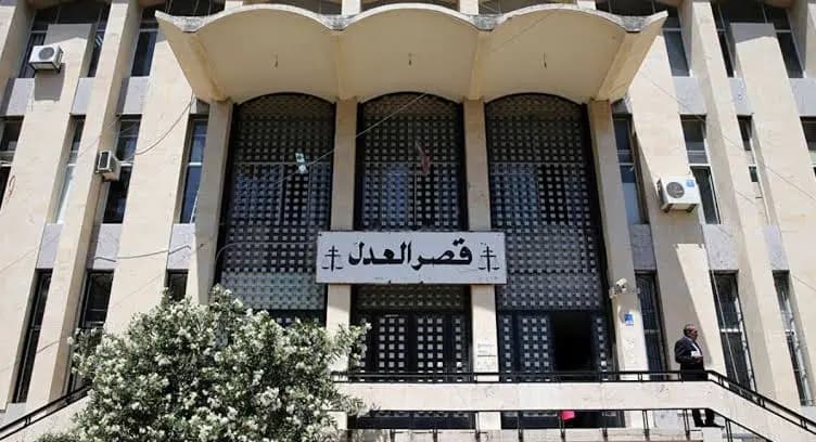 مشاهد مقزّزة من داخل قصر عدل بعبدا!