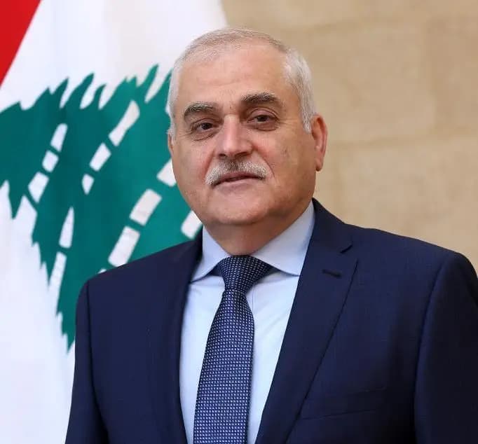 وزير الصحة: منع الاعلان عن أي متمم غذائي عبر جميع وسائل الاعلام