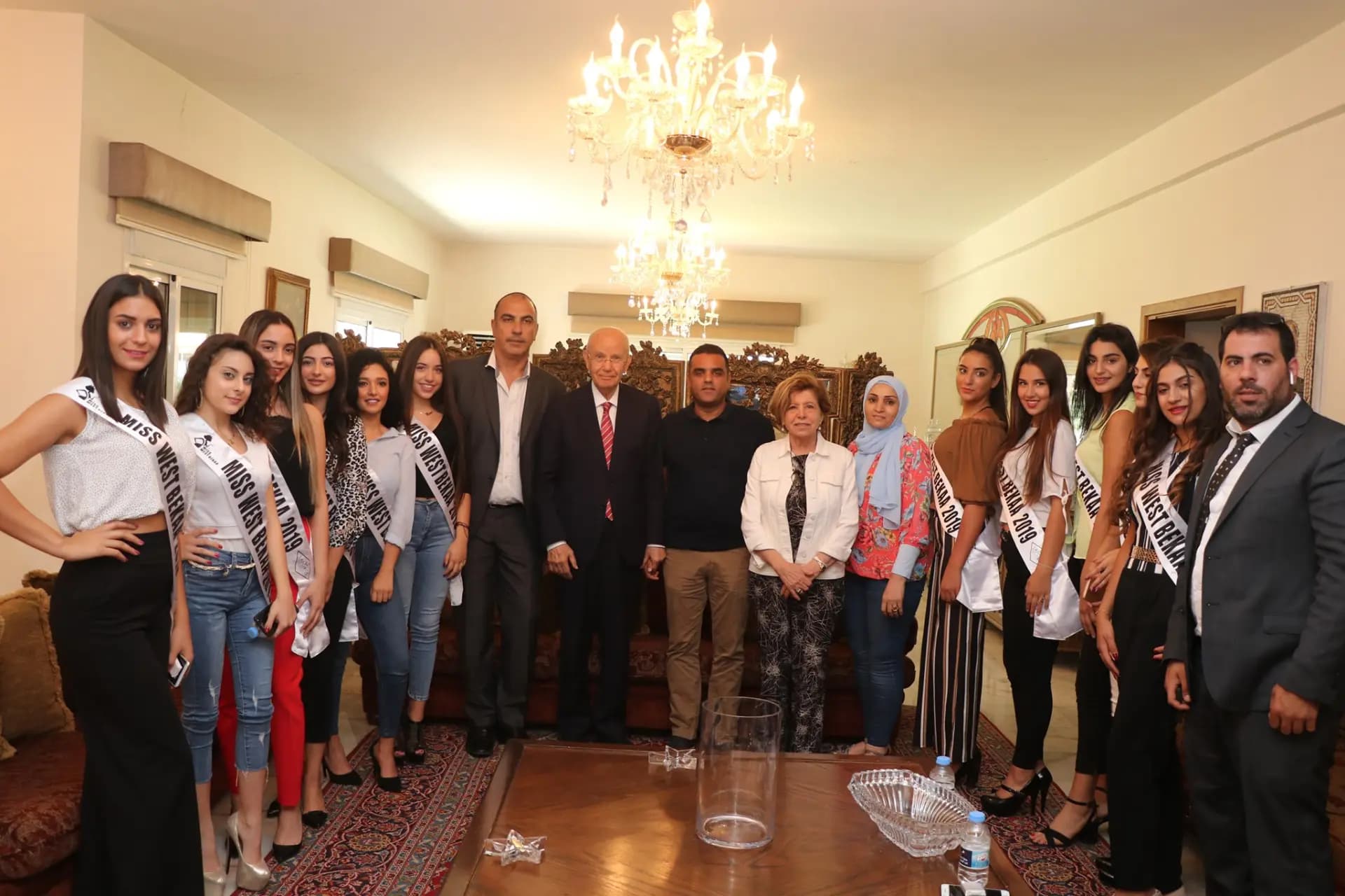 النائب مراد استقبل المشاركات في مسابقة " ملكة جمال البقاع الغربي " ..