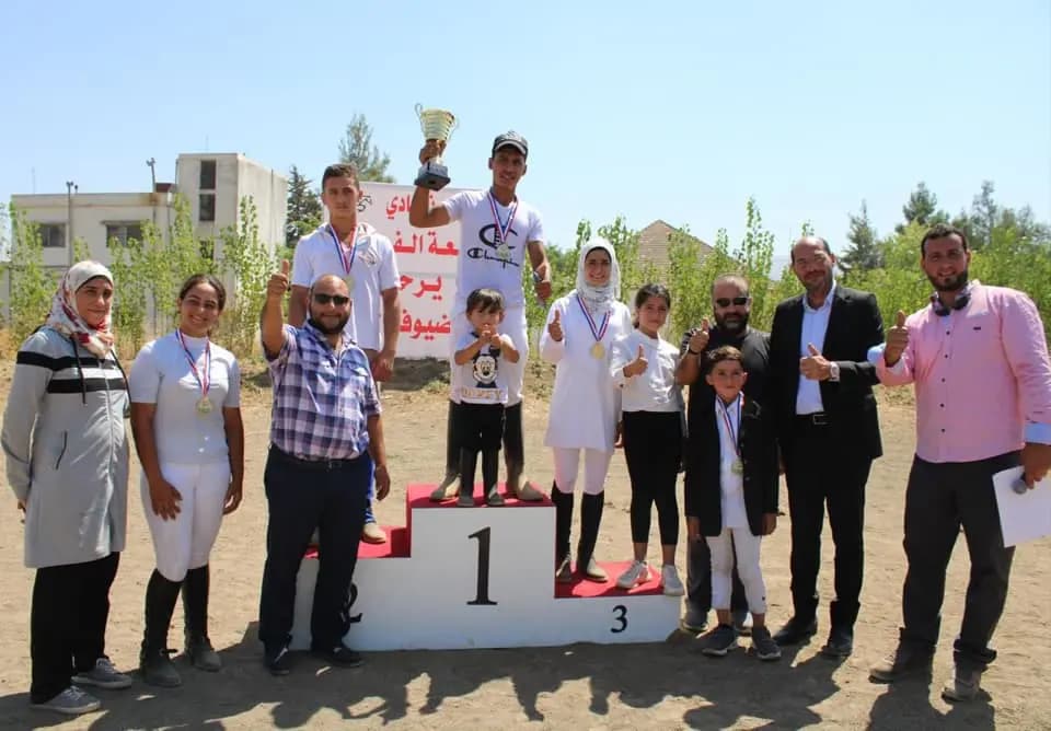 مراد رعى بطولة في قفز الحواجز على الخيل