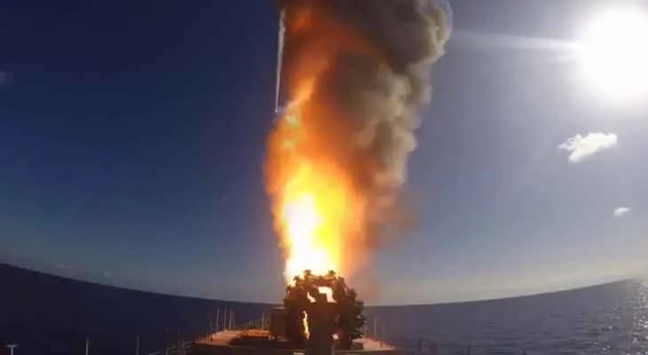 القوات الروسية قصفت وعطلت قاعدة ستاروكوستيانتينيف الجوية العسكرية الأوكرانية