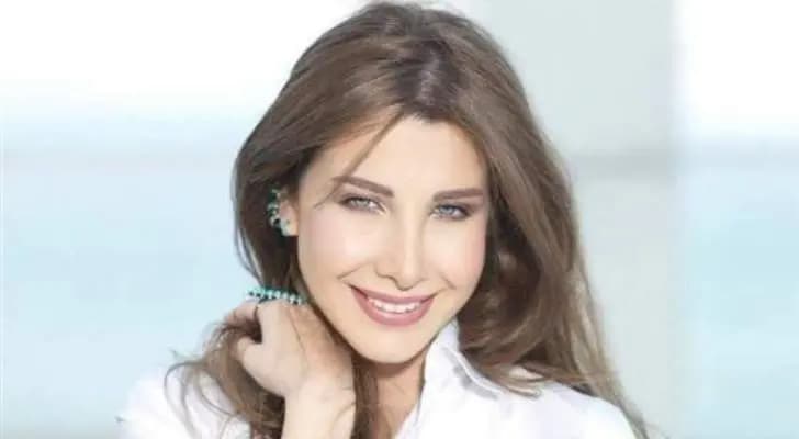 نانسي عجرم تُذهل الجمهور بصورة بلا مكياج