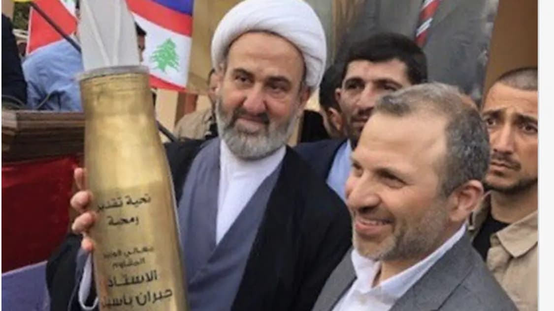 بالصورة: اليكم ما فعله باسيل بقذيفة حزب الله!
