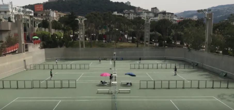 إطلاق الدورة الدولية الأولى بالتنس (تحت 18 سنة)