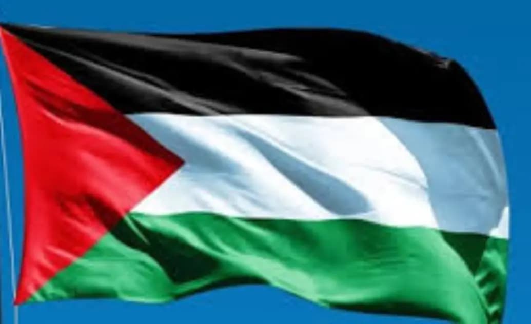 وقفة تضامنية في الأراضي المحتلة مع عائلة سالم المهددة بإخلاء منزلها في حي الشيخ جراح